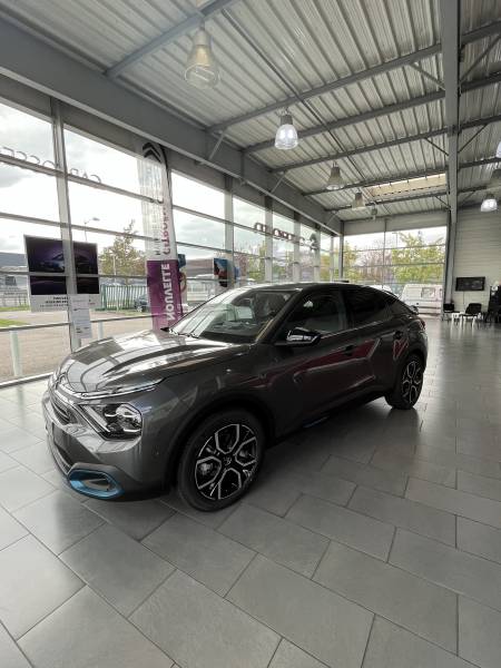 E-C4 136CH (100 KW) Automatique Shine Pack neuve dans votre garage Citroën Rosny sur Seine 78