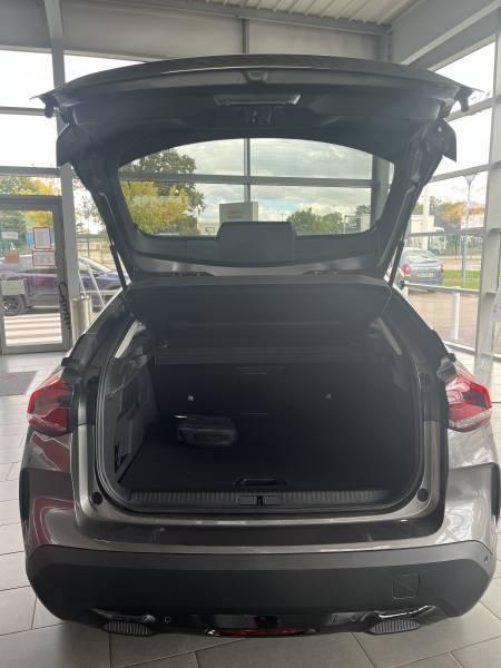 E-C4 COFFRE DANS VOTRE GARAGE CITROEN A ROSNY SUR SEINE PROCHE DE BONNIERES SUR SEINE