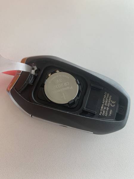 Changer sa pile de télécommande voiture à Rosny sur Seine 78 proche de Vernon