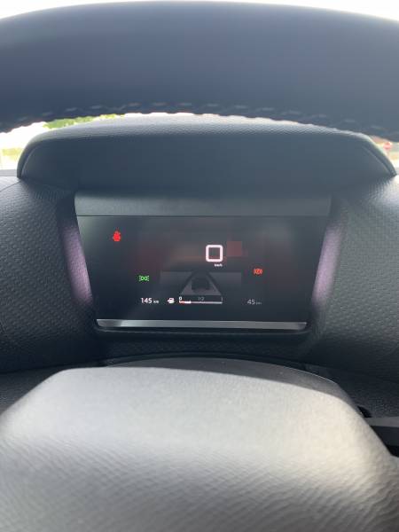 Voiture d'occasion avec très peu de kilomètres en vente dans votre garage automobile Carrosserie Rosnéenne près de Freneuse
